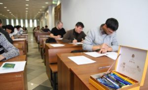 мигранты обязаны проходить экзамены по грамматике