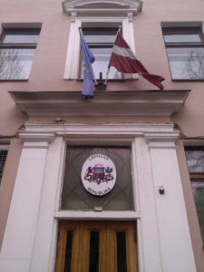 Посольстве и Консульствах Латвии